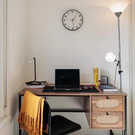 Di Design Con Vista Su Via Tortona Μιλάνο